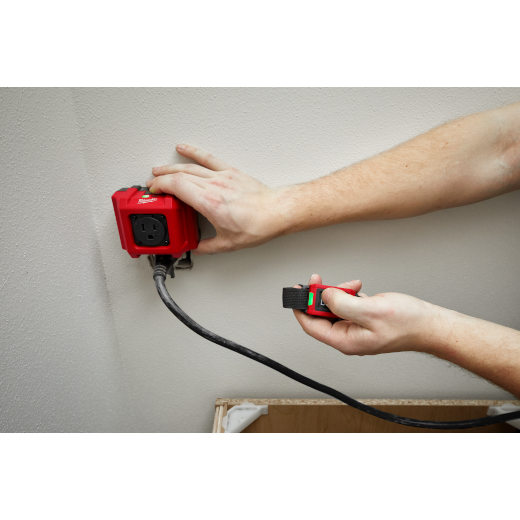 Milwaukee Wireless Dust Extraction Kit