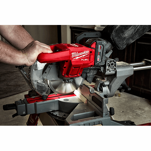 MILWAUKEE - M18 FUEL™ 7-1/4” Dual Bevel Sliding Compound Miter Saw (Tool Only)