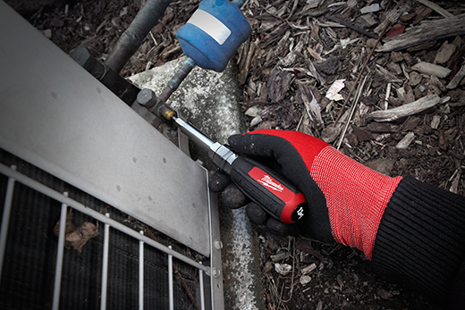 MILWAUKEE 13in1 Cushion Grip Screwdriver with Schrader Bit